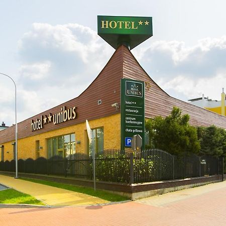 Hotel Unibus Бєльск-Подляскі Екстер'єр фото